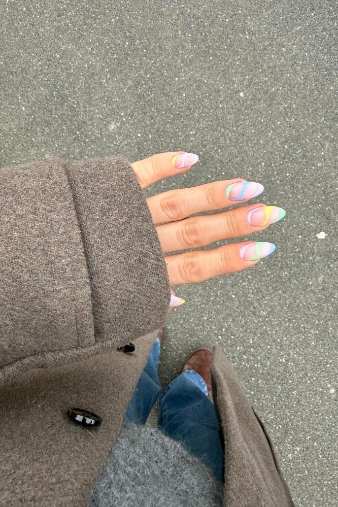 Pastel Swirl Look