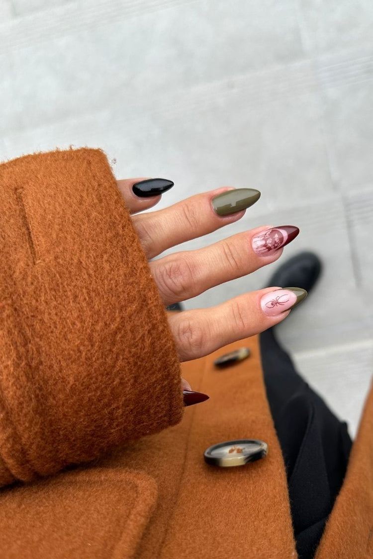 Black Widow Look