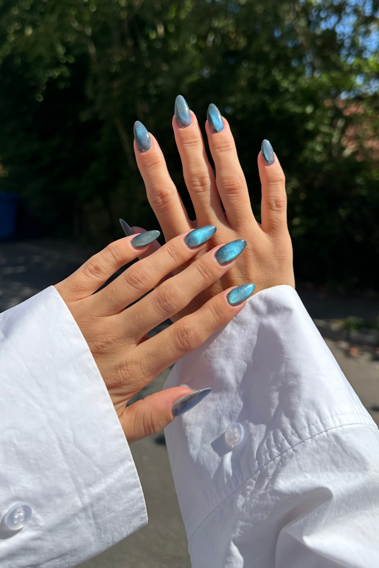 Jade Cat Eye · 549 – Gel Polish Cat Eye van Nailster, afbeelding 3
