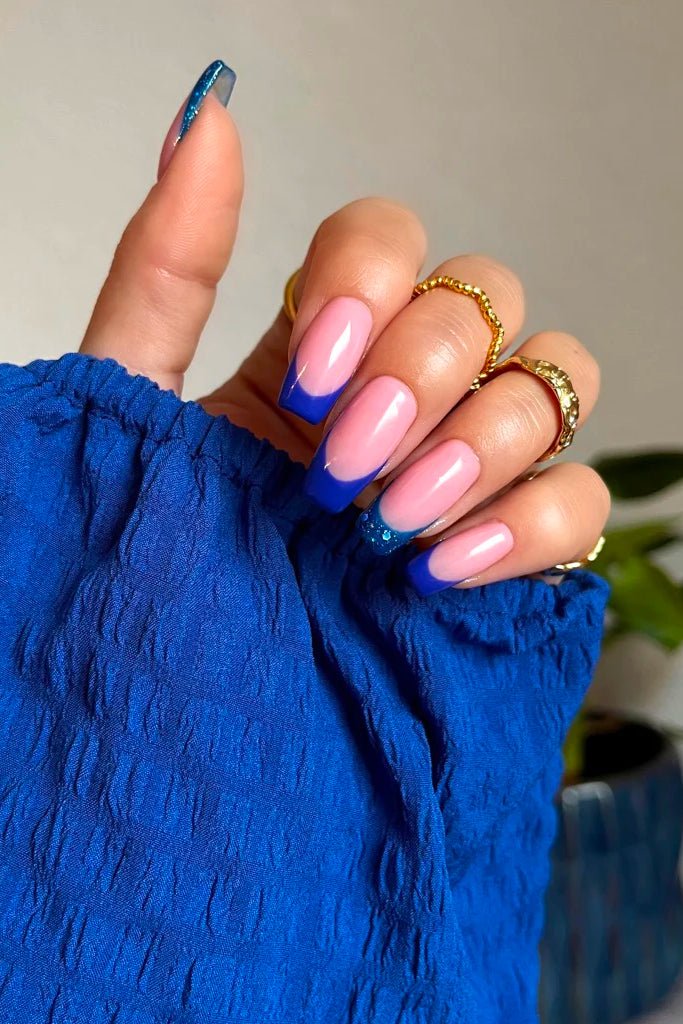 Blue Blood · 89 – Gel Polish van Nailster, afbeelding 3