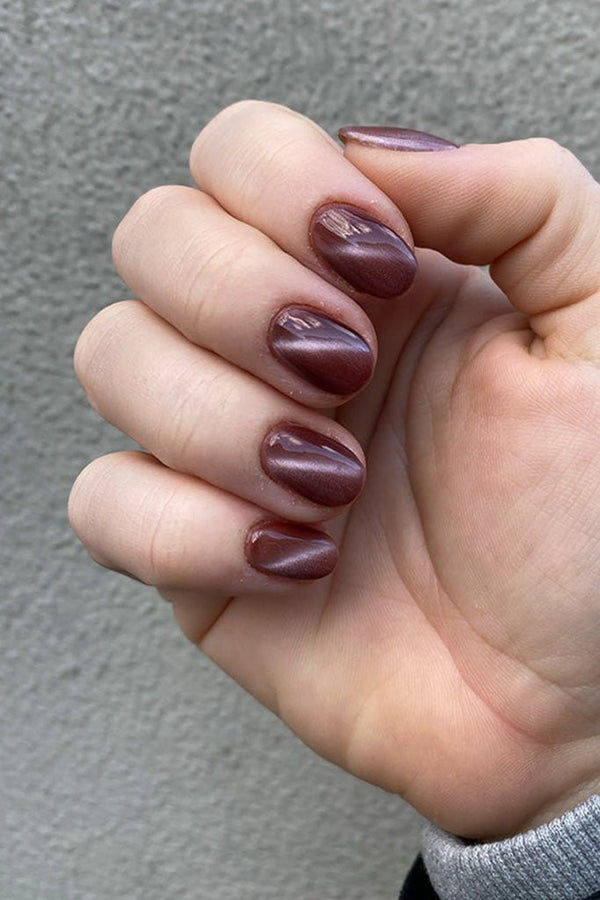 Dusty Cat Eye · 329