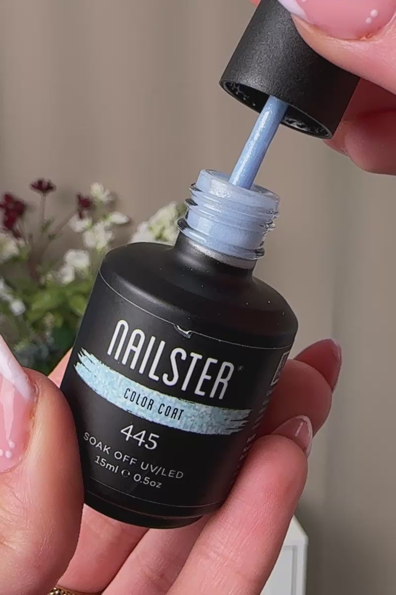 Frosting Baby Blue Glitter · 445