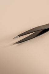 Tweezers