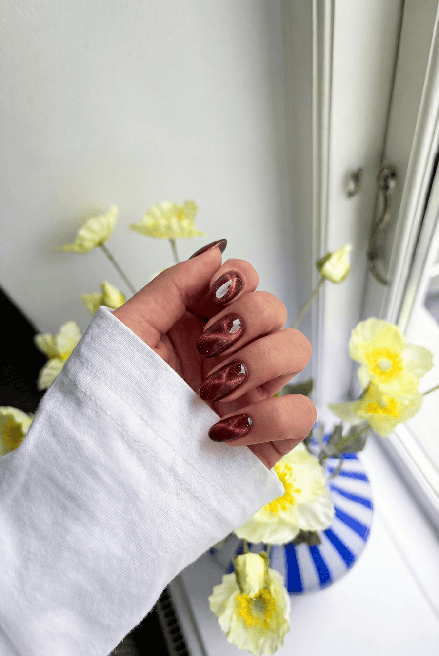 Rusty Cat Eye · 323