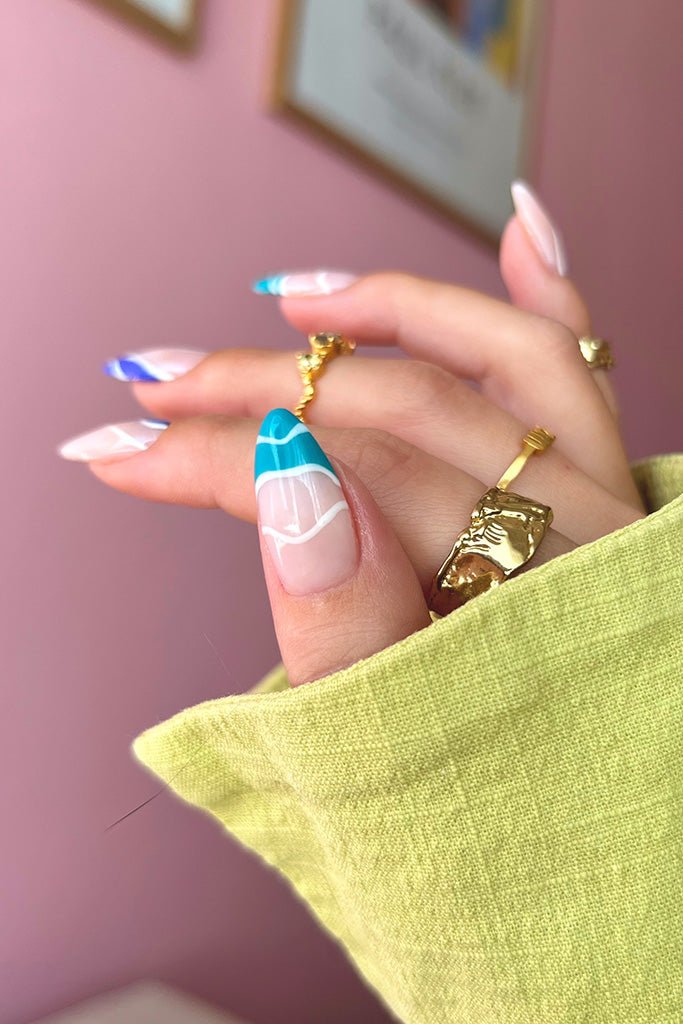 Tropical Blue  · 59 – Gel Polish van Nailster, afbeelding 3